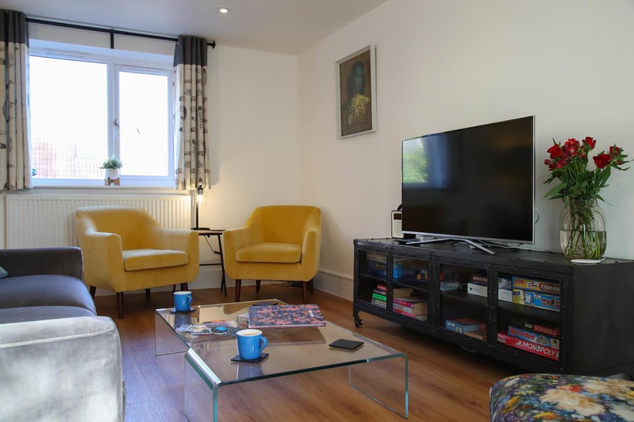 Burgess Yard 2-Bedroom Cottage, Bath Zewnętrze zdjęcie