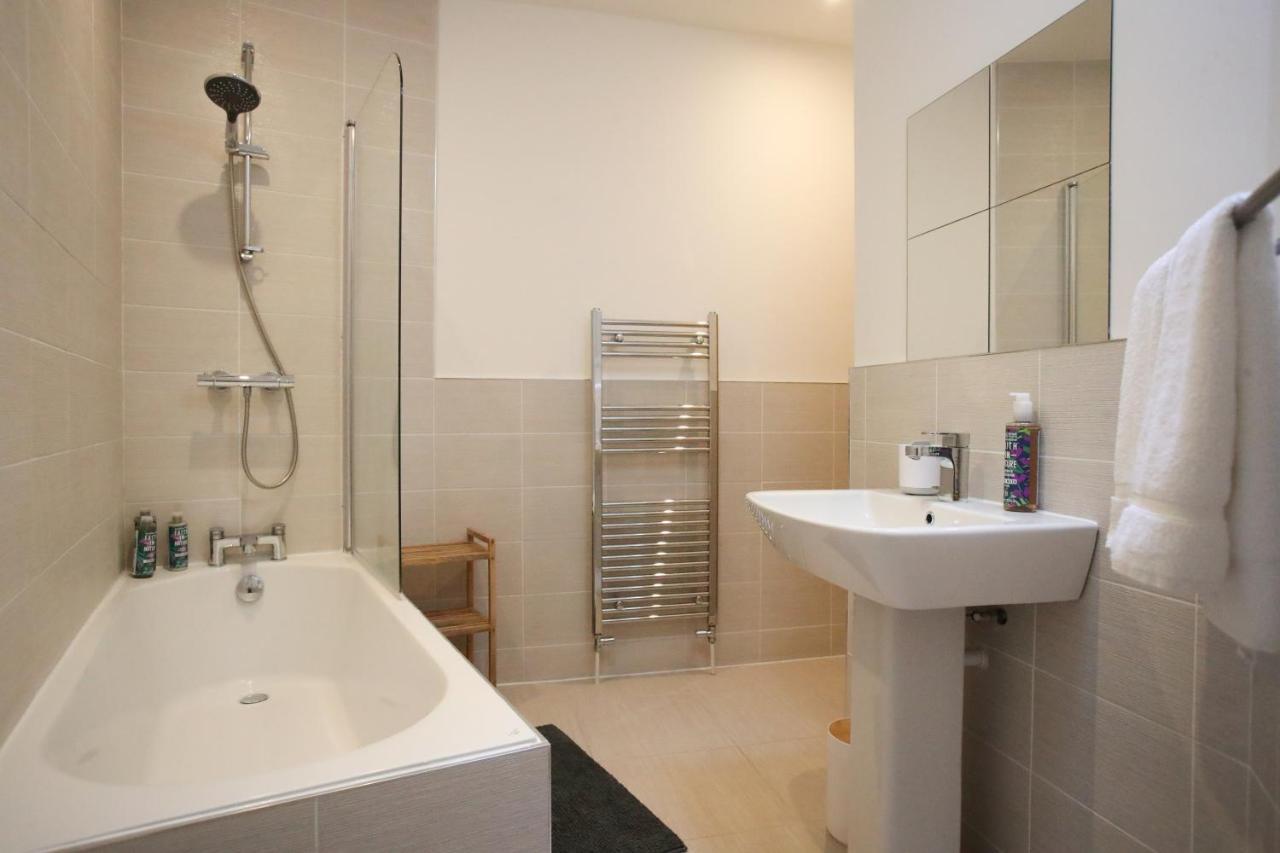Burgess Yard 2-Bedroom Cottage, Bath Zewnętrze zdjęcie